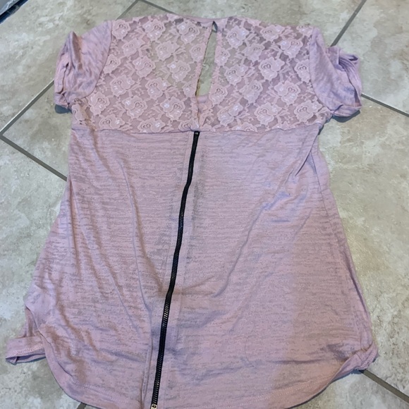 Rose t-shirt - Picture 2 of 3